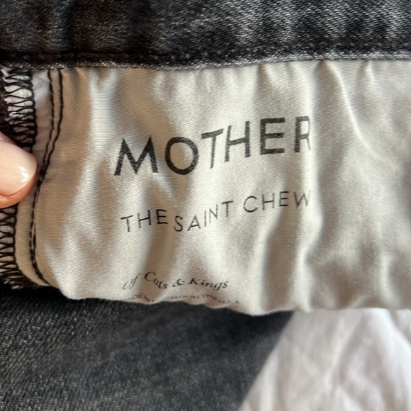 MOTHER The Saint Chew High Rise Jeans | Black Distressed | Size 26 - Picture 8 of 8